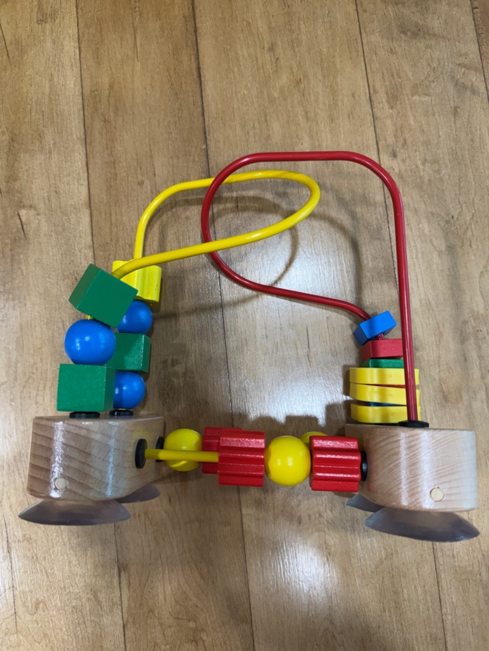 Melissa & Doug Wooden Bead Maze with Red, Yellow, Blue & Green Beads